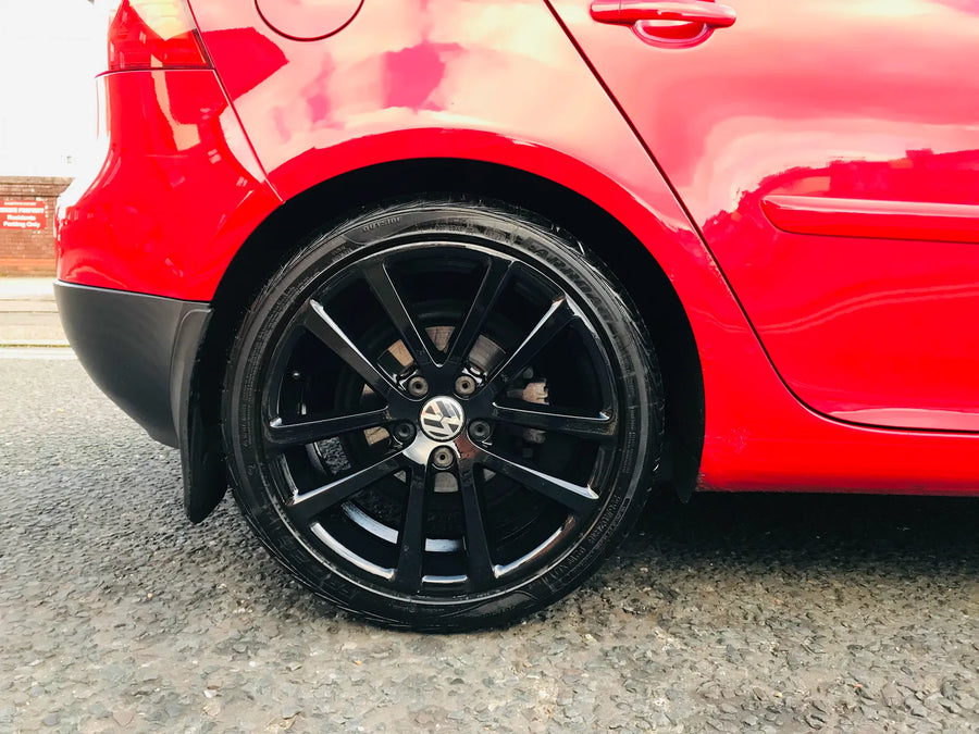 Alloy wheel refurbishment - Gloss black wheel refurbishment - Wickford